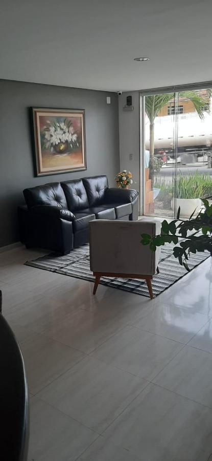 Petro Hotel Candeias Candeias  Extérieur photo